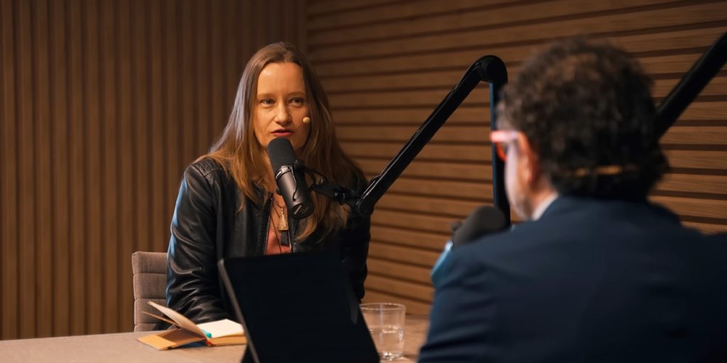 Mago More Podcast Sari Arponen